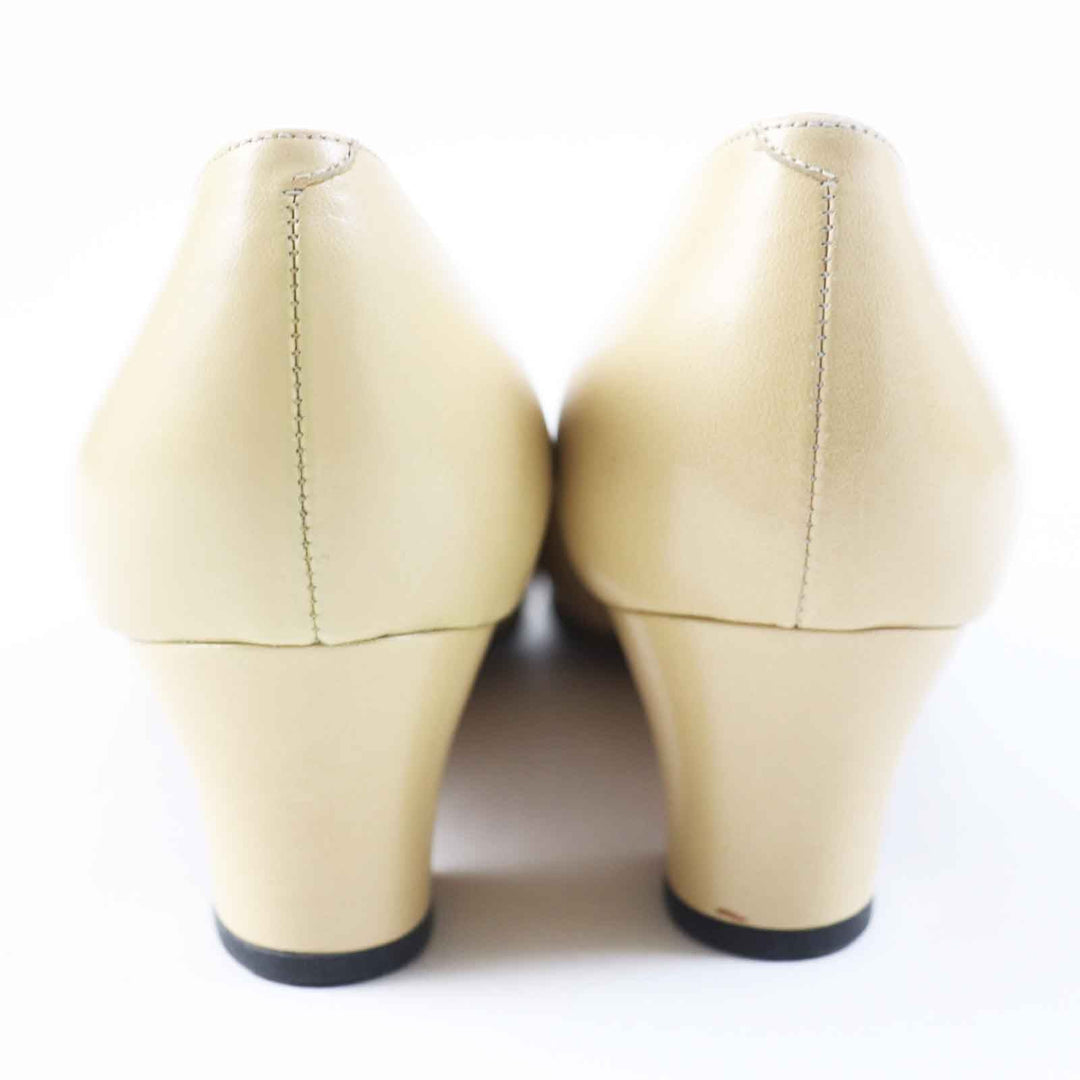 CHANEL pumps 00P A01373 Main: Leather Beige black Women 36 1/2 C Used Authentic