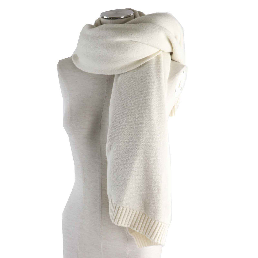 FENDI Scarf Main: 47% wool, Main: 30% viscose, Main: 15% nylon, Main: 8% cashmere Ivory beige Women Used Authentic