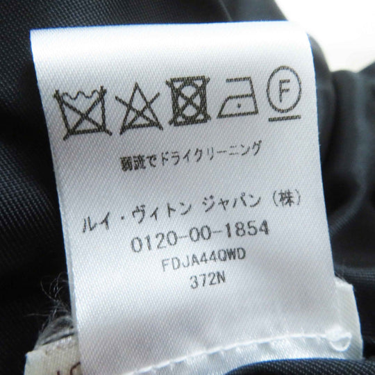LOUIS VUITTON down coat FDJA44QWD Main: 53% polyester, Main: 47% wool, Lining: 50% rayon, Lining: 50% cupra, Filling: 90% down beige Women 36 Used Authentic