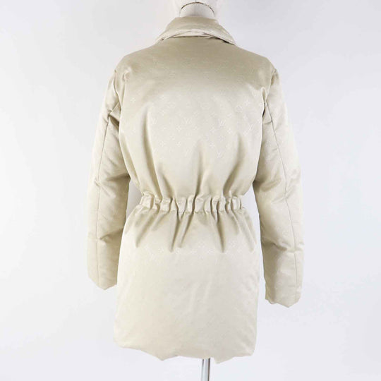 LOUIS VUITTON down coat FDJA44QWD Main: 53% polyester, Main: 47% wool, Lining: 50% rayon, Lining: 50% cupra, Filling: 90% down beige Women 36 Used Authentic
