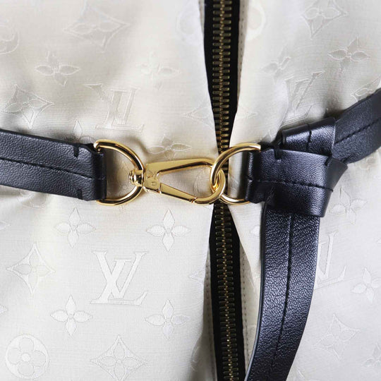 LOUIS VUITTON down coat FDJA44QWD Main: 53% polyester, Main: 47% wool, Lining: 50% rayon, Lining: 50% cupra, Filling: 90% down beige Women 36 Used Authentic