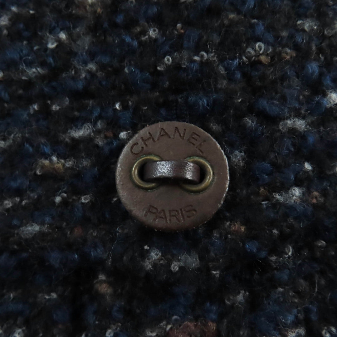 CHANEL coat 02A P19979 Outer: 75% wool, Outer: 20% mohair, Outer: 5% nylon, Lining: 95% silk, Lining: 5% elastane (polyurethane) Navy type Women 46 Used Authentic