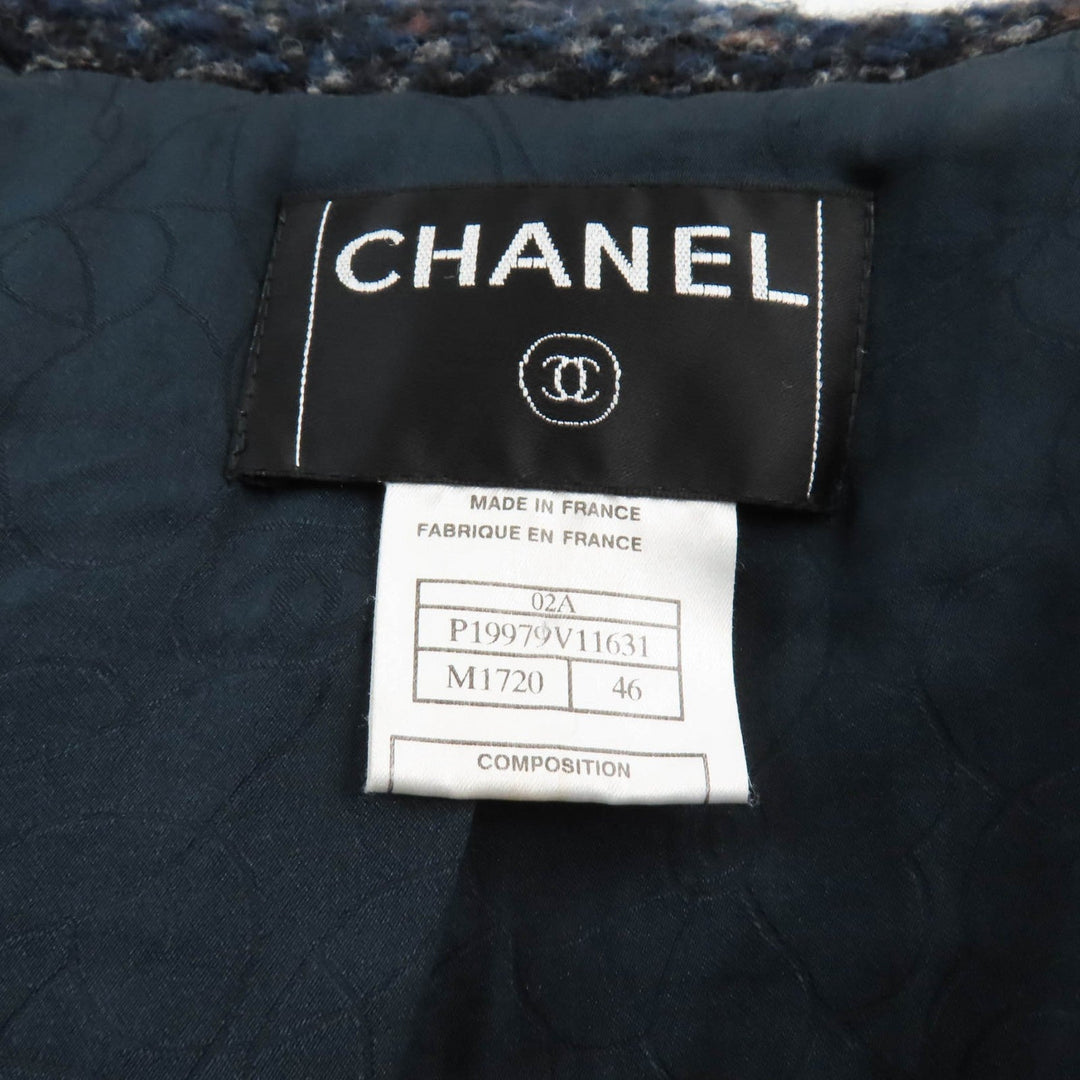 CHANEL coat 02A P19979 Outer: 75% wool, Outer: 20% mohair, Outer: 5% nylon, Lining: 95% silk, Lining: 5% elastane (polyurethane) Navy type Women 46 Used Authentic