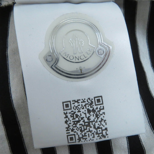 MONCLER Short sleeve T-shirt Main: 100% cotton, part: 98% cotton, part: 2% polyurethane Black White Women XS Used Authentic