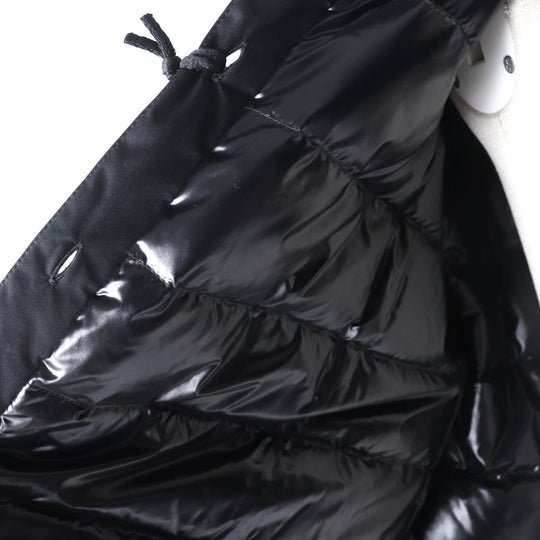 MONCLER Down jacket Outer: 100% nylon, Lining: 100% nylon, Filling: 90% down, Filling: 10% feather black ISOLEPIS Women zero size Used Authentic