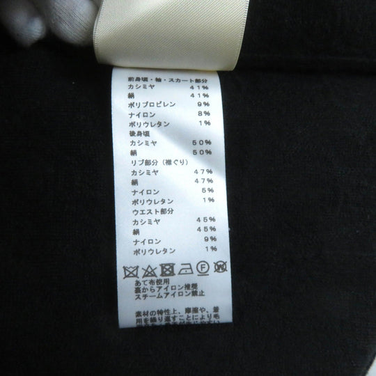 HERMES one piece 3E2500DC Main: 41% cashmere, 41% silk, 9% polypropylene, 8% nylon, 1% polyurethane, 1% polyurethane (partial): 45% cashmere, 45% silk, 9% nylon, 1% polyurethane black Women 40 Used Authentic