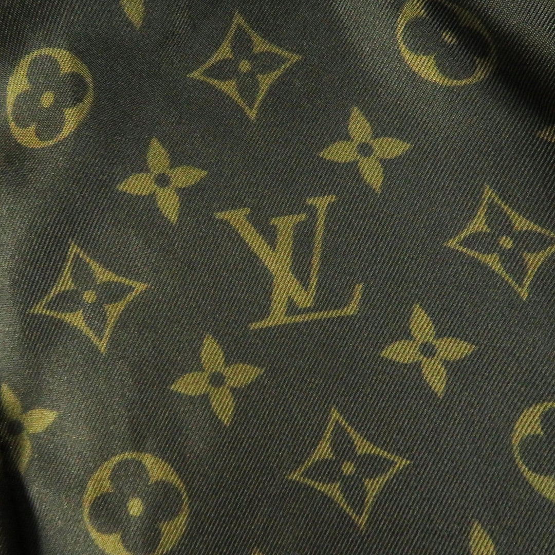 LOUIS VUITTON coat Outer: 98% wool, Outer: 1% rayon, Outer: 1% polyester, Lining: 81% silk, Lining: 19% cotton black Women 36 Used Authentic