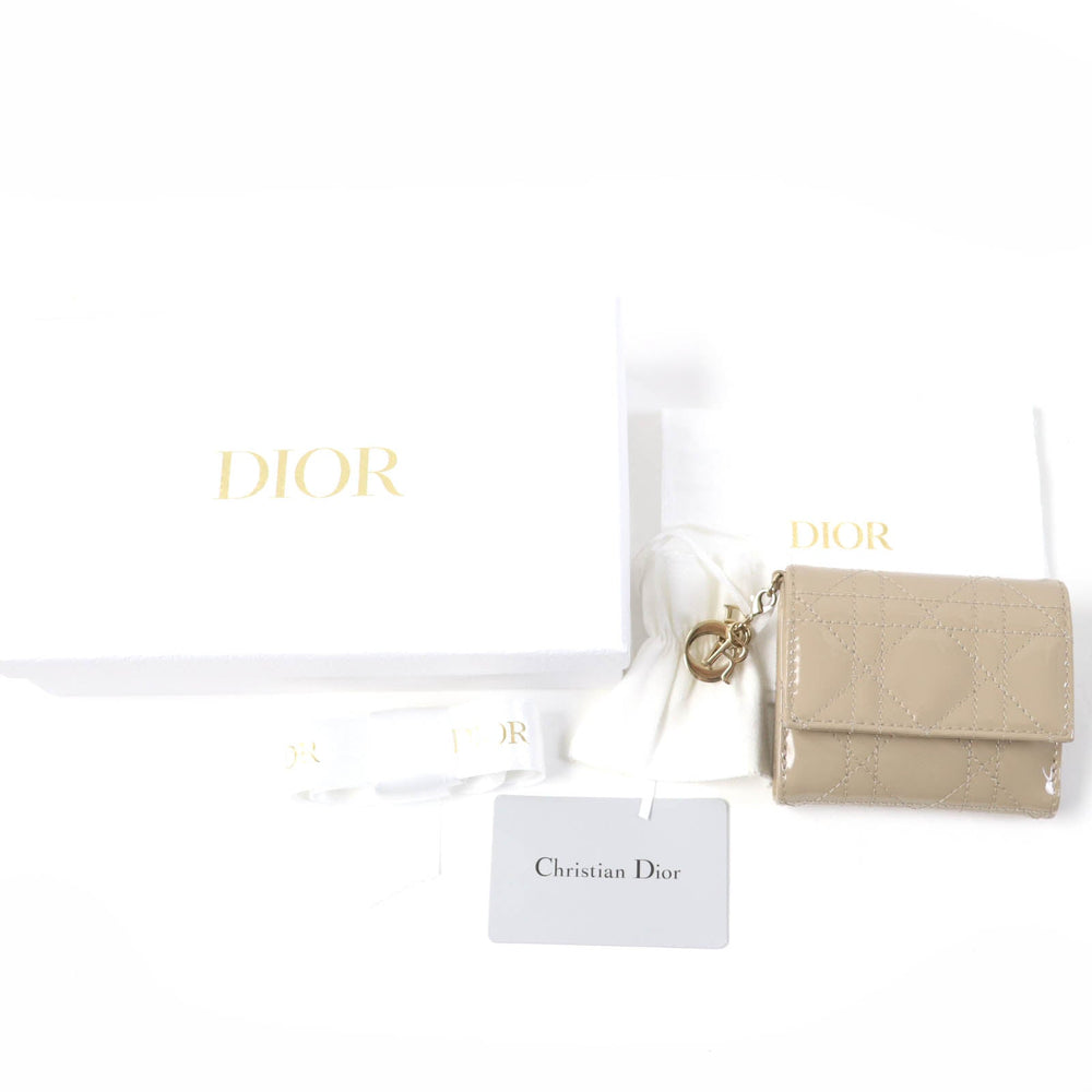 Christian Dior Tri-fold wallet S0181OVRB Main: Patent leather beige Lady Dior Lotus Wallet Women Used Authentic