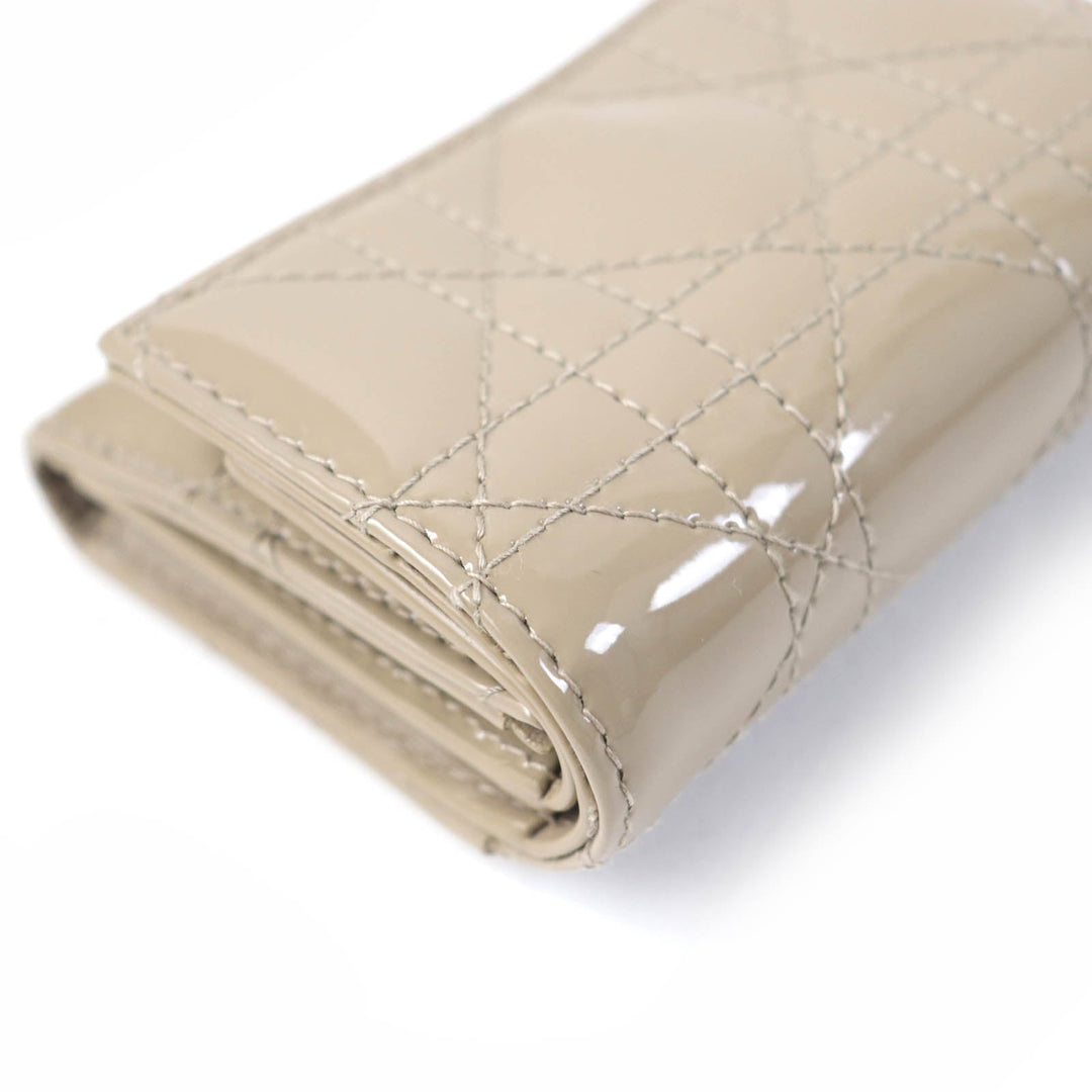 Christian Dior Tri-fold wallet S0181OVRB Main: Patent leather beige Lady Dior Lotus Wallet Women Used Authentic