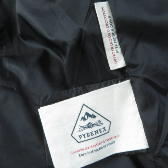 Pyrenex Down jacket Main: 100% polyester, Lining: 100% nylon, Filling: 90% down, Filling: 10% feather, Fur: raccoon black GRENOBLE GABARDINE FUR Women 36 Used Authentic