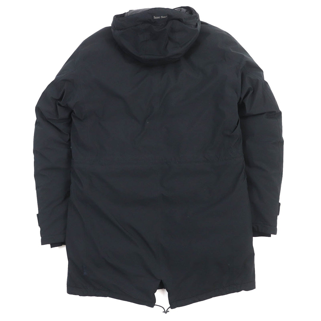 Herno Down jacket PI091UL Outer: 100% polyester, Lining: 100% polyamide (nylon), Part: 72% polyamide (nylon), Part: 28% elastane (polyurethane), Part: 85% nylon black Laminar mens 46 Used Authentic