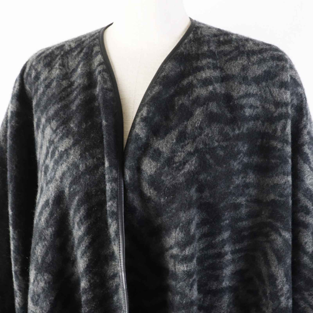 Loro Piana poncho Outer material: 100% cashmere, leather part: sheepskin gray Women Used Authentic