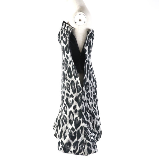 LANVIN one piece Outer: 100% polyester, Outer: 26% rayon, Outer: 40% acetate, Outer: 4% polyurethane, Lining: 100% silk Black Grey Women 34 Used Authentic
