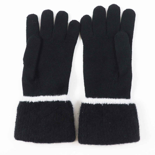 CHANEL gloves Main: 73% wool, 19% cashmere, 4% silk, 2% nylon, 1% polyester Black White Two-piece set Women Used Authentic