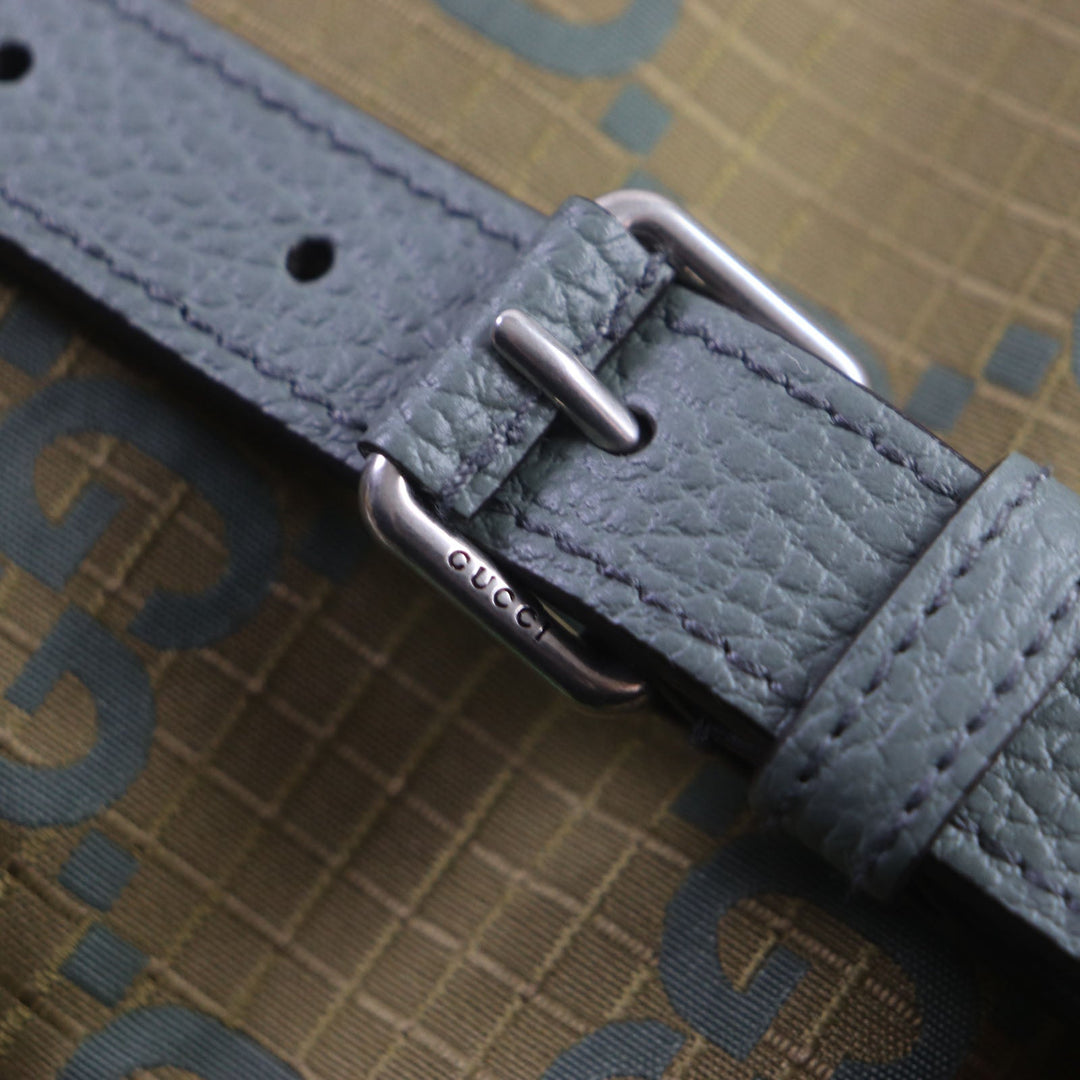 GUCCI 767923 Main: Nylon, Part: Leather khaki GG Ripstop mens Used Authentic