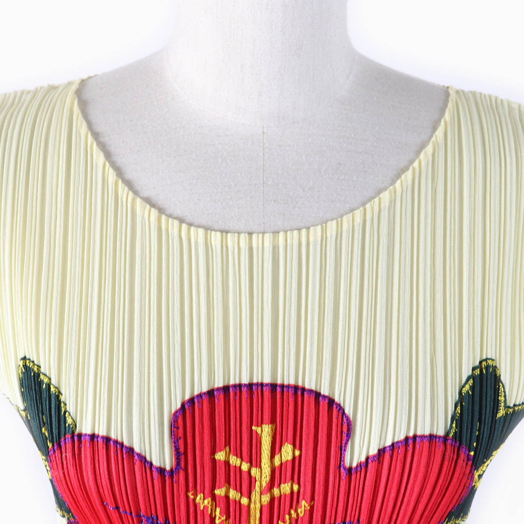 PLEATS PLEASE Cut PP91-JK572 Main: 100% polyester Multi Women 3 Used Authentic