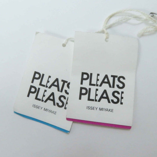 PLEATS PLEASE setup PP51-JO544 PP51-JG545 Main: 100% polyester Light green Women (Top) 2,(Bottom) 3 Used Authentic