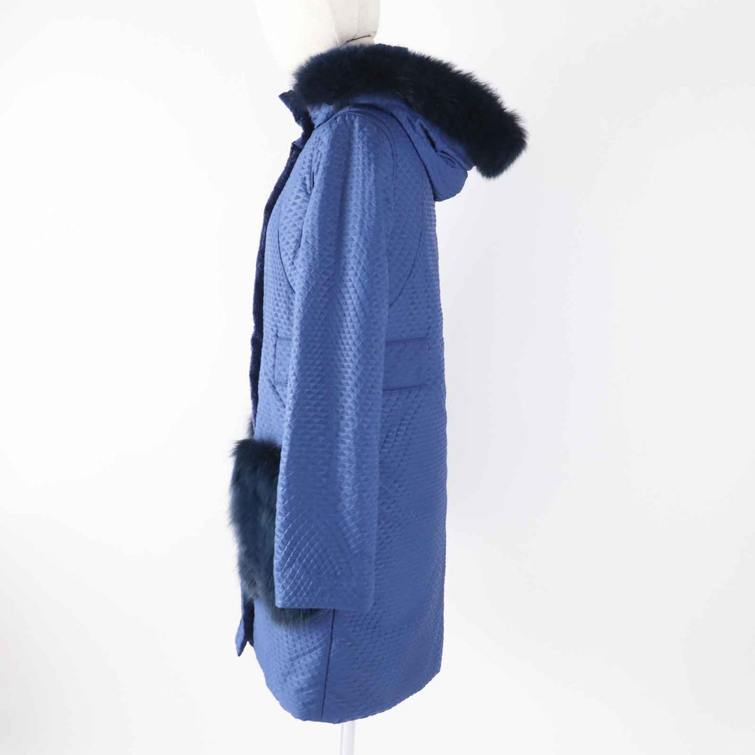 FENDI down coat Outer: 100% nylon, Lining: 100% polyester, Filling: 100% polyester, Fur: Fox blue-black Women 40 Used Authentic