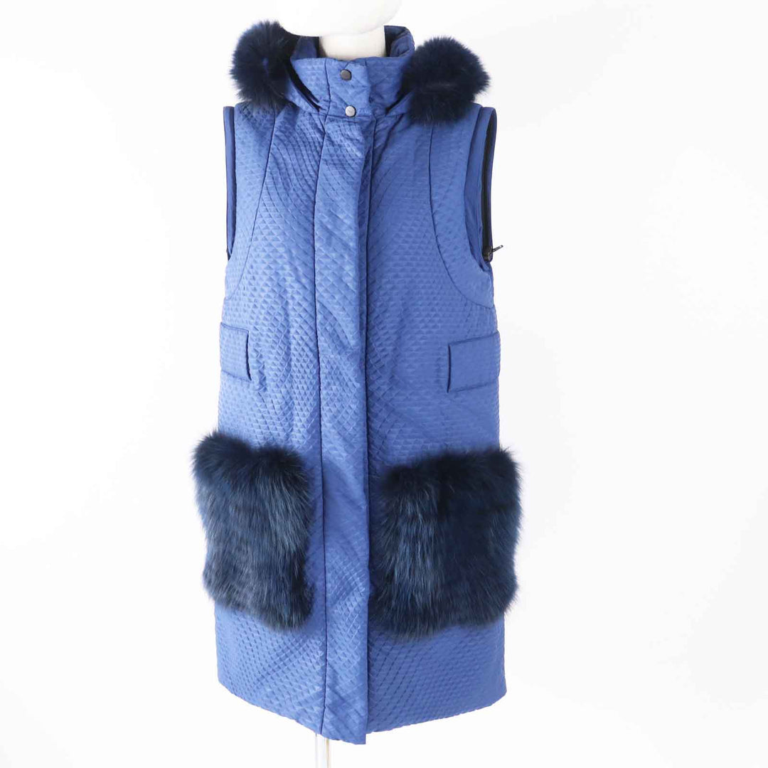 FENDI down coat Outer: 100% nylon, Lining: 100% polyester, Filling: 100% polyester, Fur: Fox blue-black Women 40 Used Authentic