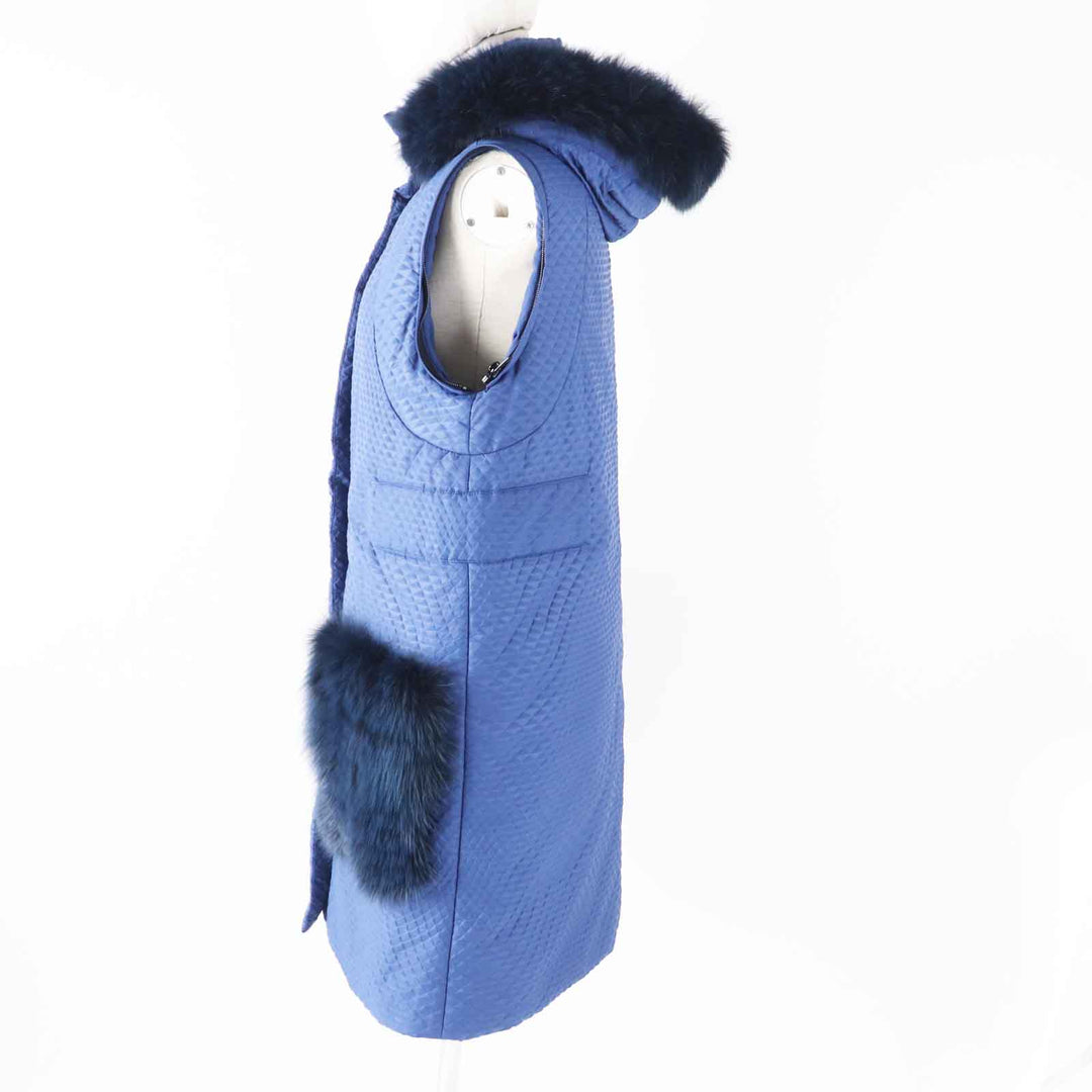 FENDI down coat Outer: 100% nylon, Lining: 100% polyester, Filling: 100% polyester, Fur: Fox blue-black Women 40 Used Authentic