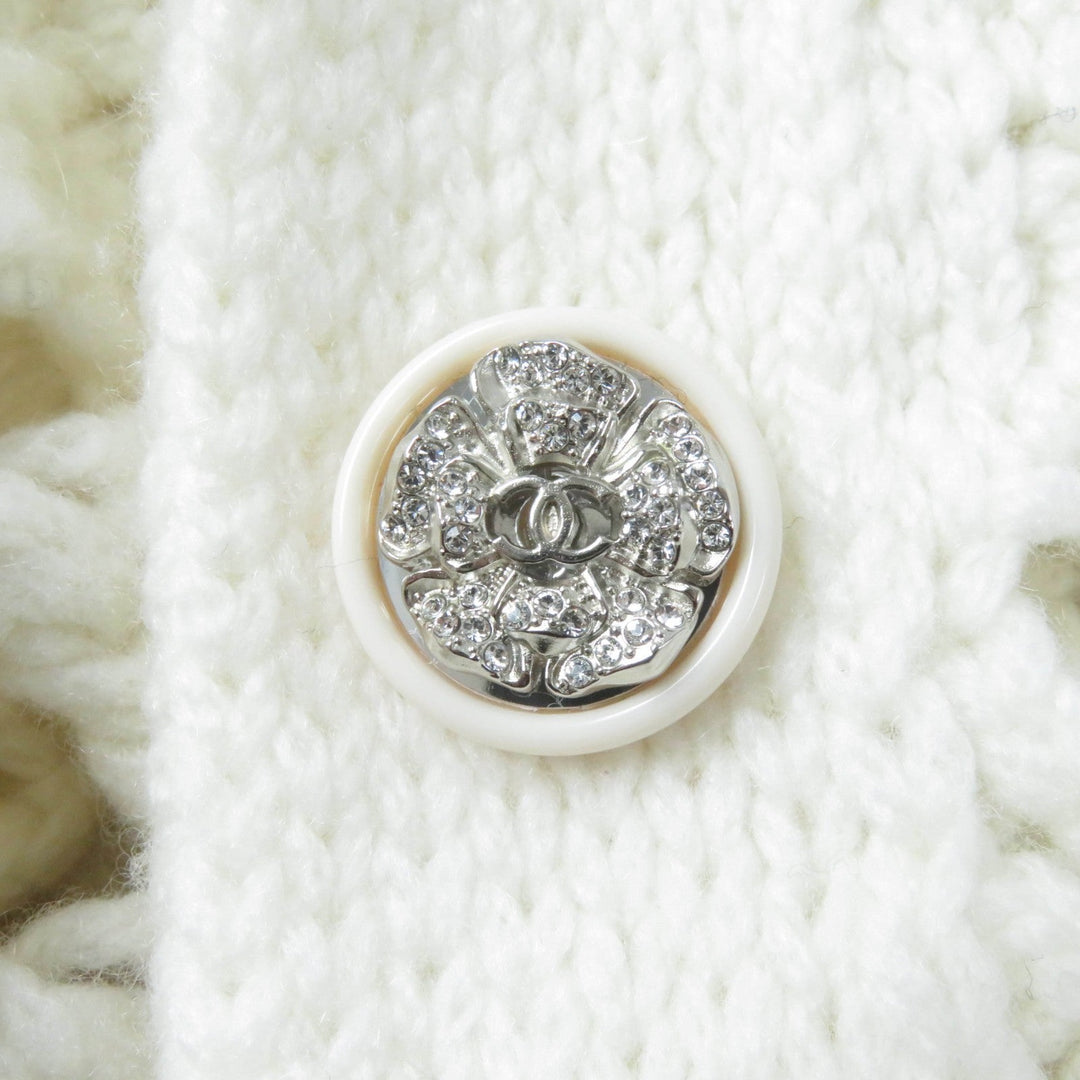 CHANEL cardigan P72095 22C Main: 100% cashmere, part: 82% cotton, part: 18% polyamide white Women 34 Used Authentic