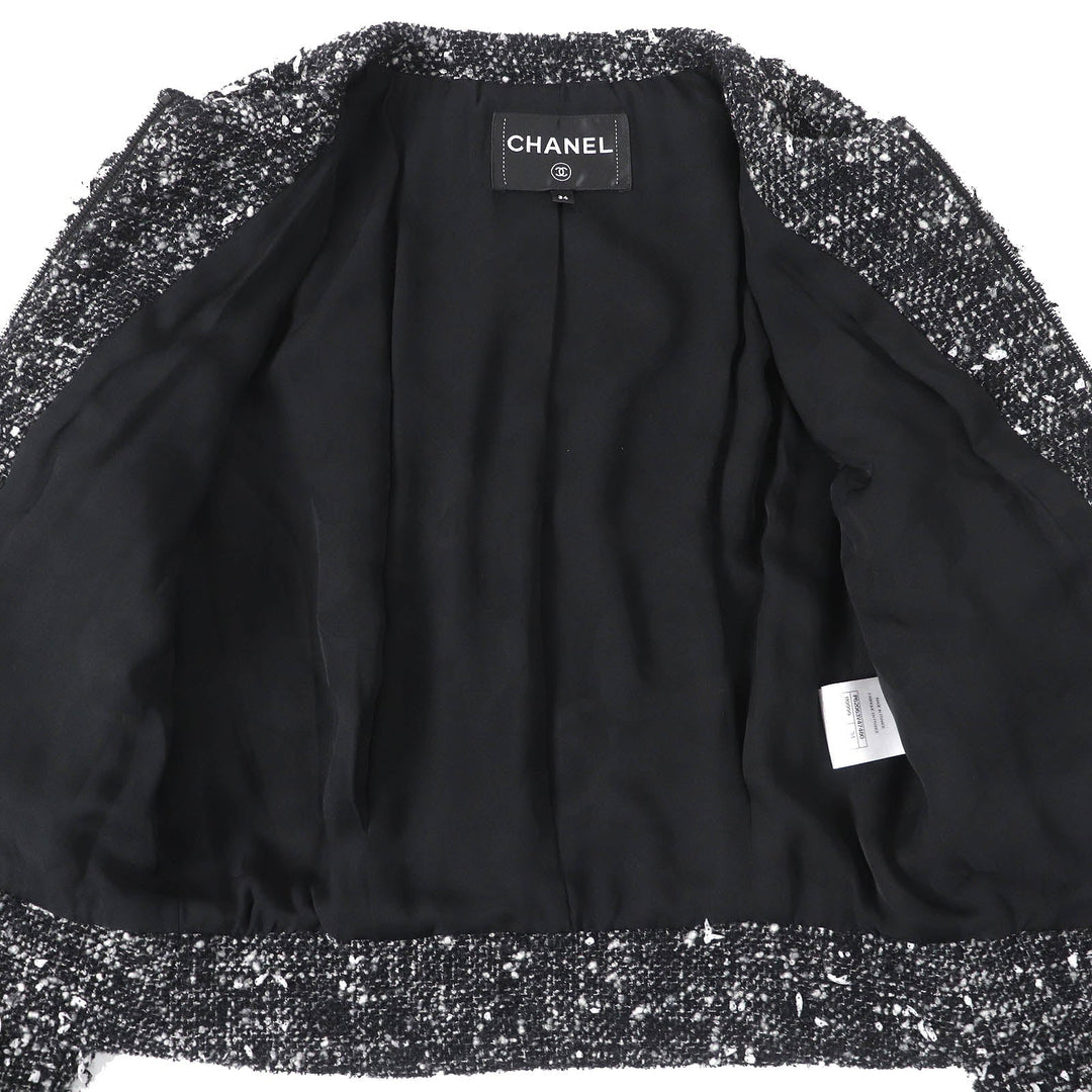 CHANEL Jacket P62063 Outer: 46% wool, Outer: 29% polyamide (nylon), Outer: 25% alpaca, Lining: 100% silk Black type Women 34 Used Authentic