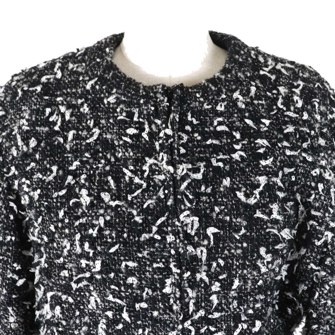 CHANEL Jacket P62063 Outer: 46% wool, Outer: 29% polyamide (nylon), Outer: 25% alpaca, Lining: 100% silk Black type Women 34 Used Authentic