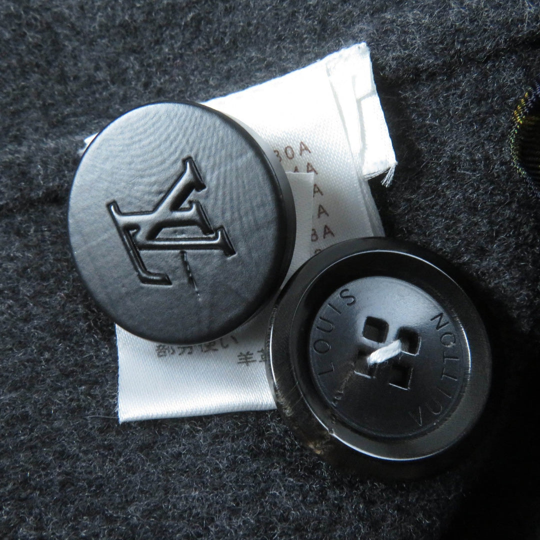 LOUIS VUITTON coat Main: 90% wool, Main: 10% cashmere, Lining: 100% rayon, Part: sheepskin gray Women 36 Used Authentic