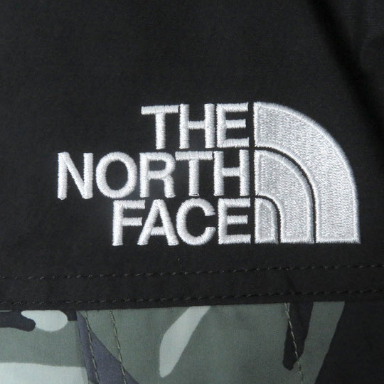 THE NORTH FACE Mountain Hoodie NP62135 Outer: 100% nylon, Lining: 100% polyester Laurel wreath green Novelty Mountain Light Jacket mens XXL Used Authentic