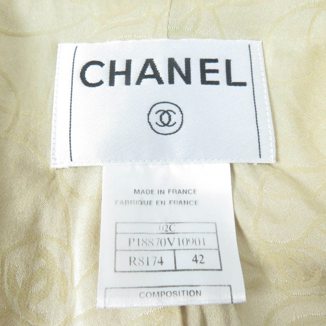 CHANEL Jacket 02C P18870V10901 Main: 75% wool, Main: 20% rayon, Main: 5% nylon, Lining: 95% silk, Lining: 5% elastane (polyurethane) beige Women 42 Used Authentic