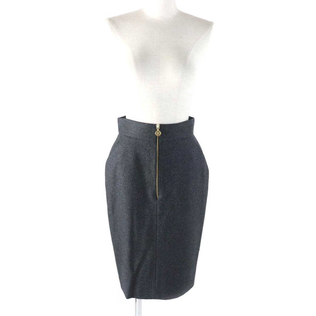 CHANEL Tight Skirt 60PA19229 Outer: 100% wool, Lining: 100% silk Charcoal gray Women 38 Used Authentic