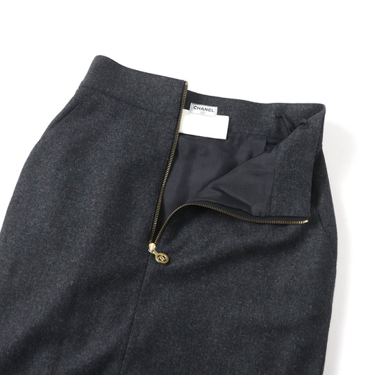 CHANEL Tight Skirt 60PA19229 Outer: 100% wool, Lining: 100% silk Charcoal gray Women 38 Used Authentic