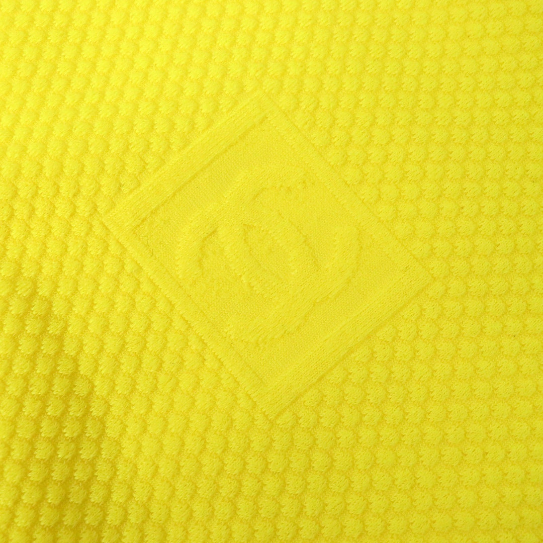 CHANEL Jacket 08P P33377 Main: 84% polyamide (nylon), 16% elastane (polyurethane) Yellow navy Sports line Women 36 Used Authentic