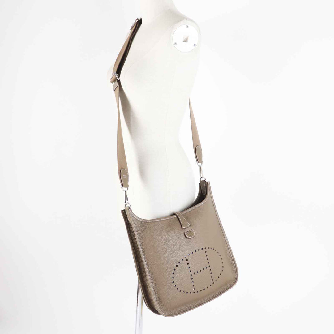 HERMES Shoulder Bag Taurillon Clemence Etope Evelyn 3PM