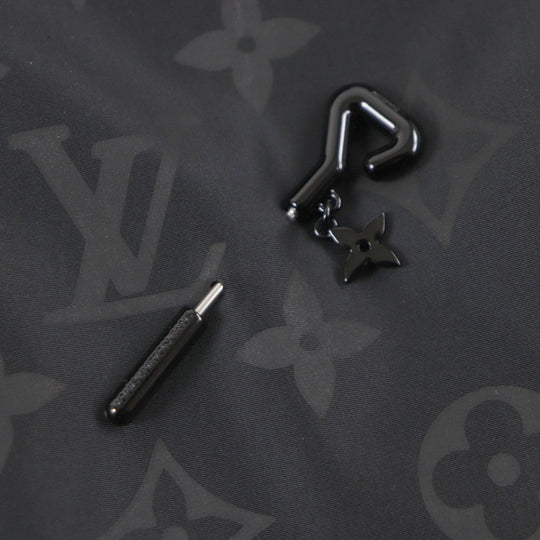 LOUIS VUITTON Mountain Hoodie HNK48W Outer: 100% nylon, Lining: 100% nylon black mens 50 Used Authentic