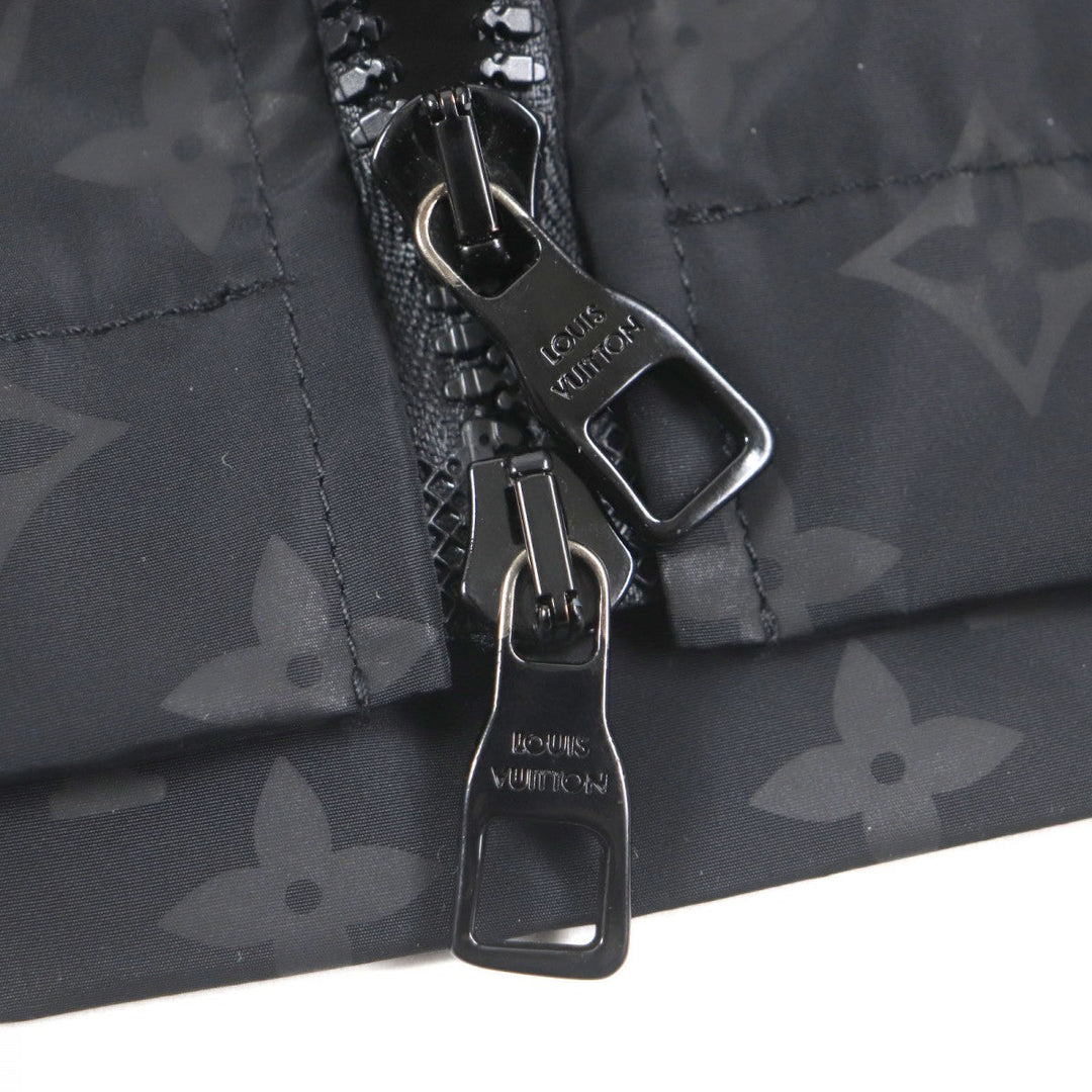 LOUIS VUITTON Mountain Hoodie HNK48W Outer: 100% nylon, Lining: 100% nylon black mens 50 Used Authentic