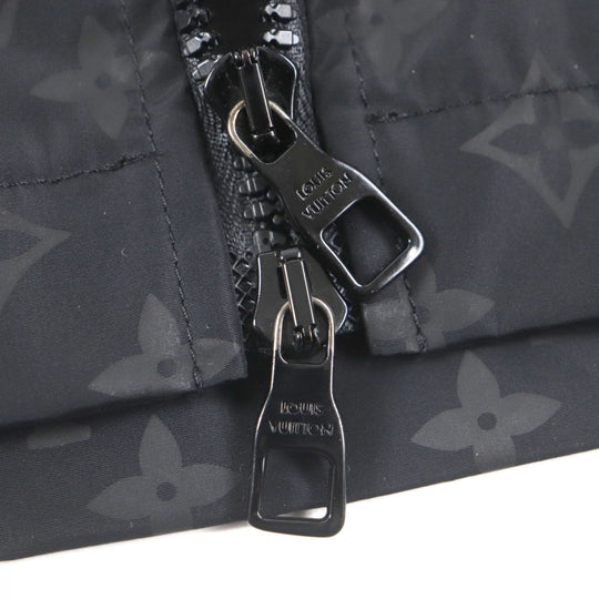 LOUIS VUITTON Mountain Hoodie HNK48W Outer: 100% nylon, Lining: 100% nylon black mens 50 Used Authentic