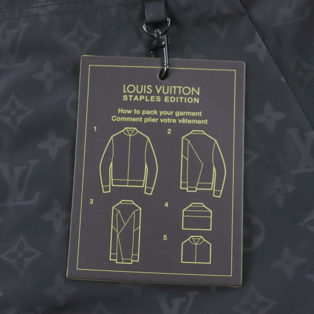 LOUIS VUITTON Mountain Hoodie HNK48W Outer: 100% nylon, Lining: 100% nylon black mens 50 Used Authentic