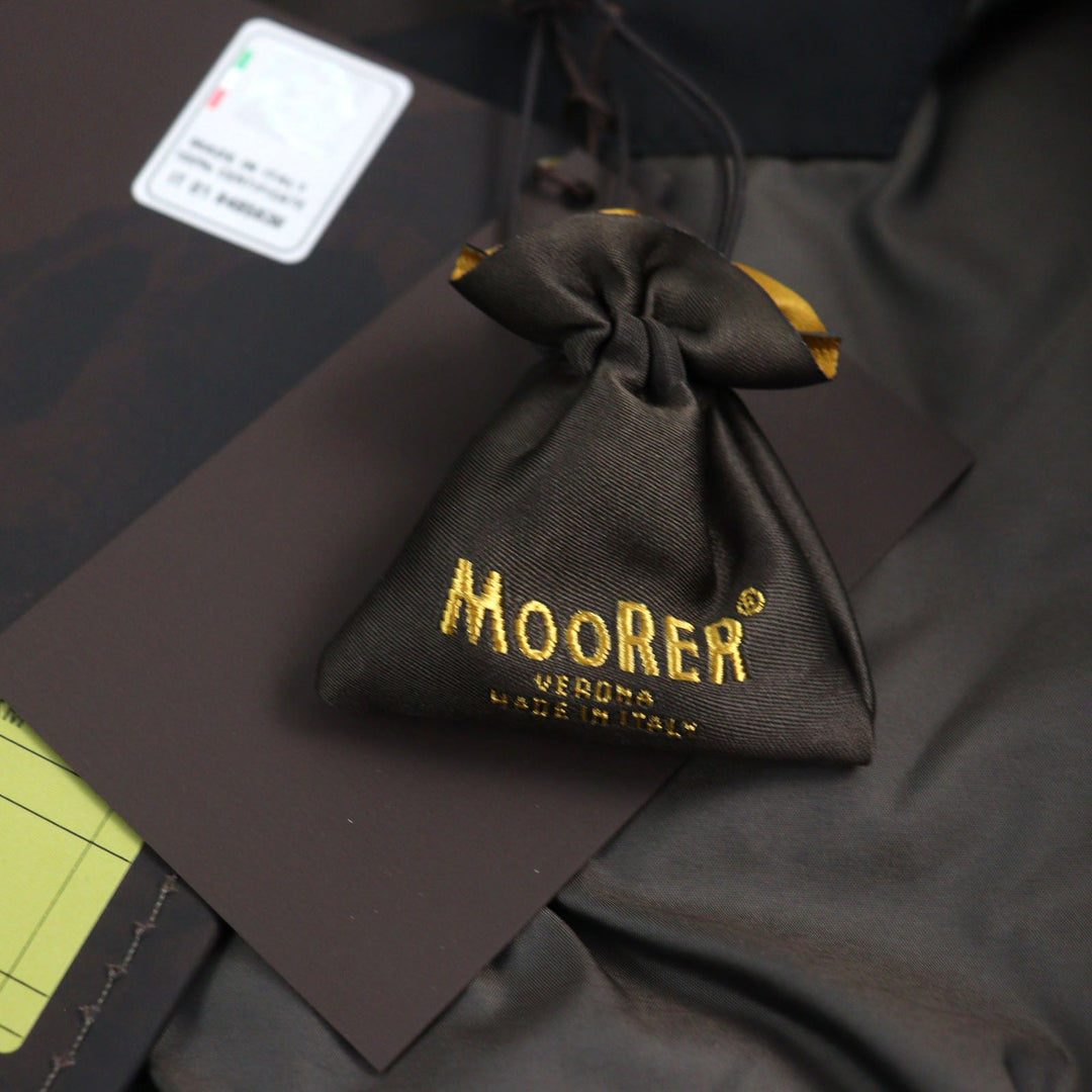 MOORER Down jacket Outer: 100% polyester, Lining: 50% polyester, Lining: 50% nylon, Sleeve lining: 100% nylon, Filling: down black VALENTE-KM mens 44 Used Authentic