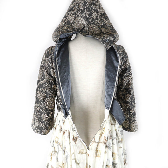DOLCE&GABBANA one piece Outer: 60% silk, Outer: 18% acetate, Outer: 14% nylon, Outer: 8% polyester, Lining: 96% silk Gray type Light beige type Women 38 Used Authentic