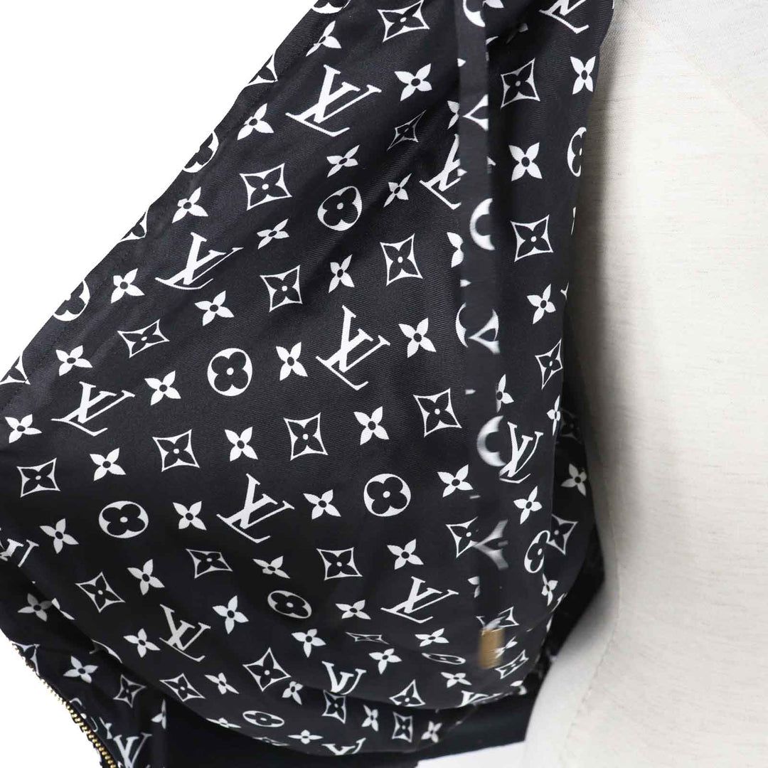 LOUIS VUITTON Jacket 1A9NED FMVB03 Outer: 66% nylon, Outer: 34% polyurethane, Lining: 100% silk, Part: 86% wool, Part: 13% nylon black EMBROIDERED HOODIE Women 34 Used Authentic