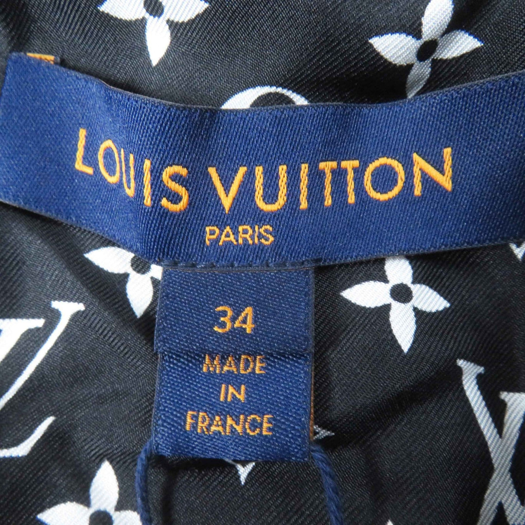 LOUIS VUITTON Jacket 1A9NED FMVB03 Outer: 66% nylon, Outer: 34% polyurethane, Lining: 100% silk, Part: 86% wool, Part: 13% nylon black EMBROIDERED HOODIE Women 34 Used Authentic