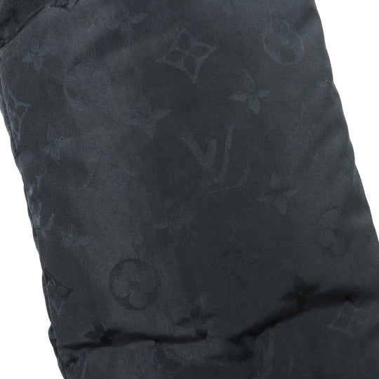 LOUIS VUITTON down coat FFCO018FLX Outer: 59% polyester, Outer: 41% silk, Lining: 50% rayon, Lining: 50% cupra, Filling: 90% down black Women 36 Used Authentic