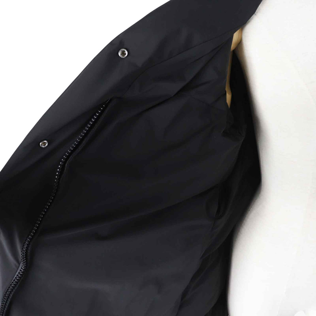 Christian Dior coat 247M42A2720 Outer: 81% nylon, Outer: 19% polyurethane, Part: 81% nylon, Part: 19% polyurethane, Part: 100% polyurethane black DiorAlps Capsule Collection Women XS Used Authentic