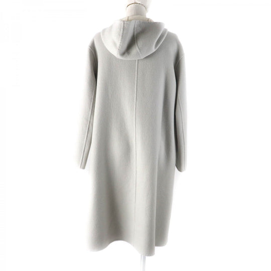 FOXEY coat 40197 Outer: 100% cashmere, Fur: Fox, Lining: 100% cupra Light gray Women 38 Used Authentic