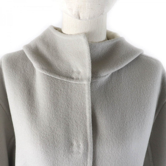 FOXEY coat 40197 Outer: 100% cashmere, Fur: Fox, Lining: 100% cupra Light gray Women 38 Used Authentic
