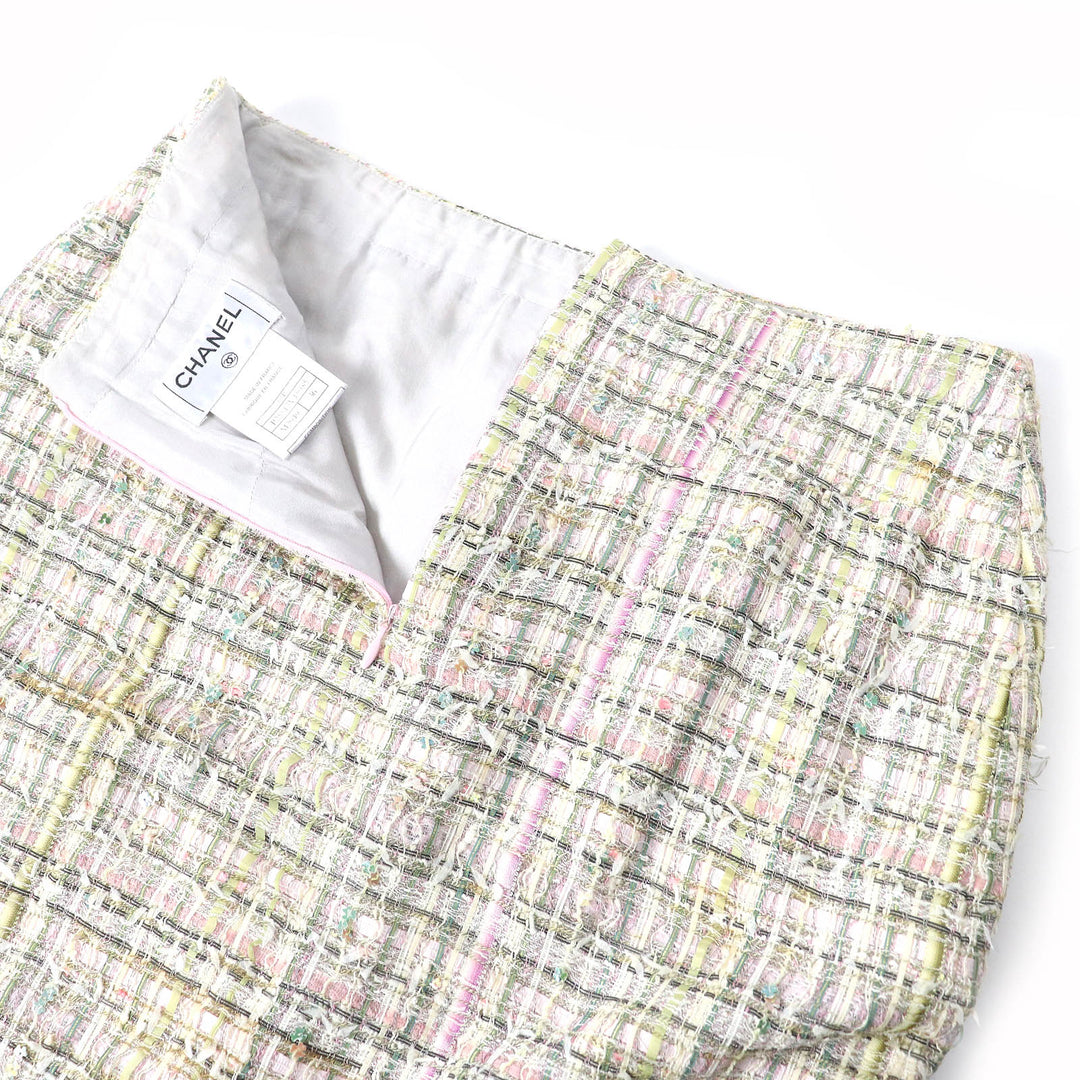 CHANEL Tweed skirt 05P P25517 Outer material: 34% viscose, Outer material: 25% polyamide (nylon), Outer material: 10% acetate, Outer material: 10% acrylic, Outer material: 8% polyester Beige multicolor Women 36 Used Authentic