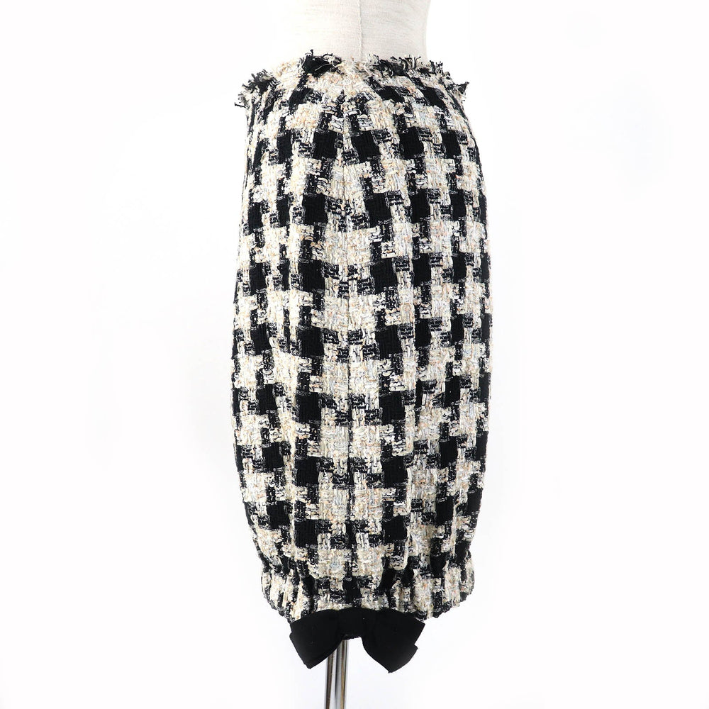 CHANEL Tweed skirt 04A P23948 Outer: 73% cotton, Outer: 18% polyester, Outer: 9% polyamide, Lining: 100% silk Black Beige type Women 38 Used Authentic