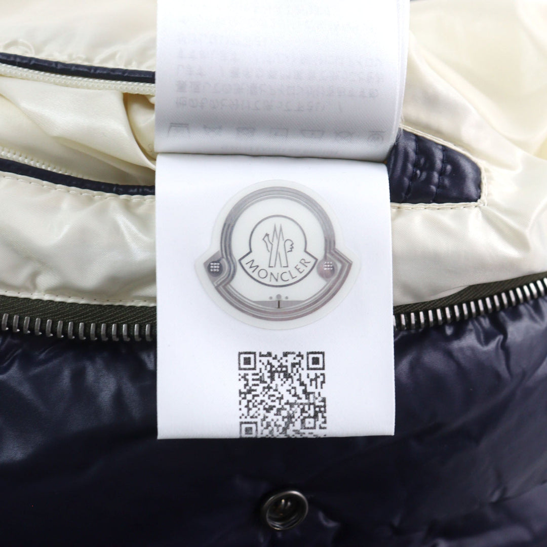 MONCLER Down jacket G20911A00122 595HM Outer: 100% nylon, Part: 50% acrylic, Part: 50% wool, Lining: 100% nylon, Lining: 100% cotton Navy MARTINEAU GIUBBOTTO mens 1 Used Authentic