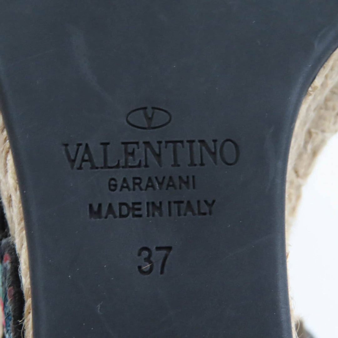 Valentino Garavani Sandals Main: Canvas, Part: Leather black Women 37 Used Authentic